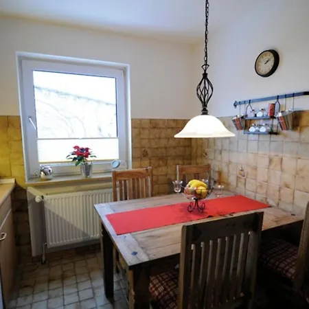 Komoodige Stuuv - #1981 Apartman *
